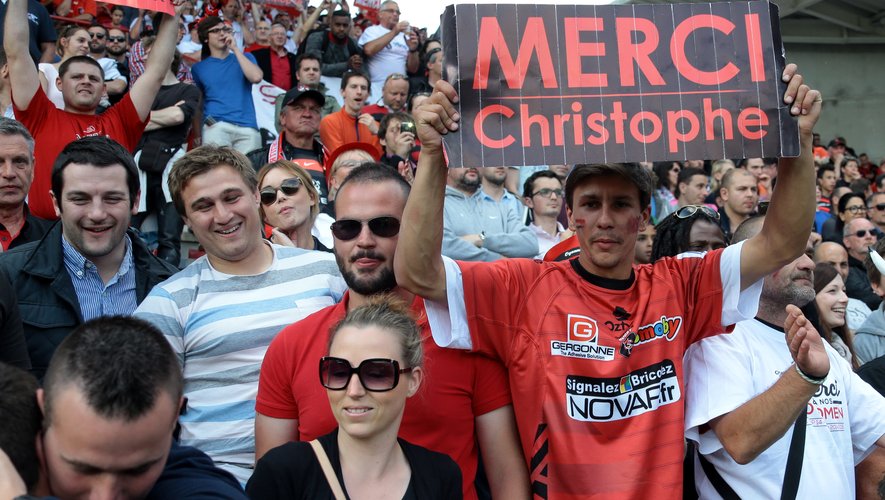 Les supporters d'Oyonnax rendent hommage à Christophe Urios
