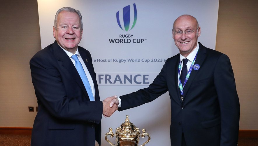 15 November 2017; World Rugby chairman Bill Beaumont, left, with President of the FÃÂ©dÃÂ©ration FranÃÂ§aise de Rugby Bernard Laporte after the Rugby World Cup 2023 host union announcement at the Royal Garden Hotel, London, England. Photo by Dave Rogers / World Rugby via Sportsfile / Icon Sport - Bill BEAUMONT -  (Angleterre)