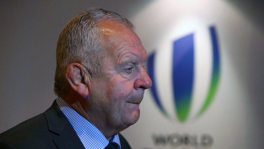 Bill Beaumont président de World Rugby