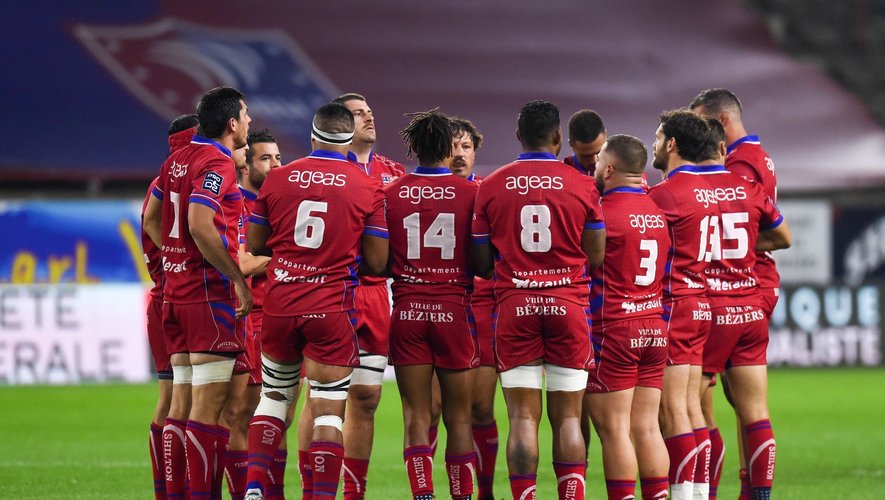 Team of Beziers  during the Pro D2 match between Beziers and Colomiers on November 1, 2019 in Beziers, France. (Photo by Alexandre Dimou/Icon Sport) - --- - Stade de la Mediterranee - BÃ©ziers (France)