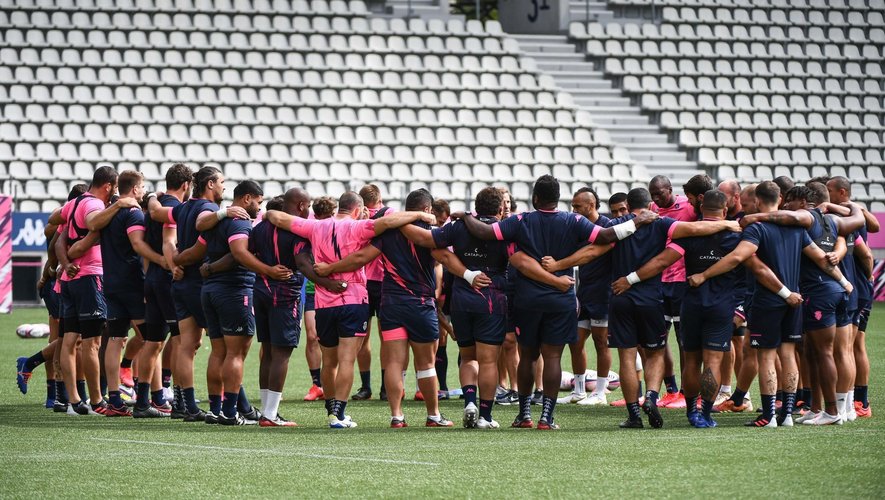 Gonzalo QUESADA coach of Stade Francais talks to the team during the Stade Francais training session on September 3, 2020 in Paris, France. (Photo by Anthony Dibon/Icon Sport) - Stade Jean Bouin - Paris (France)