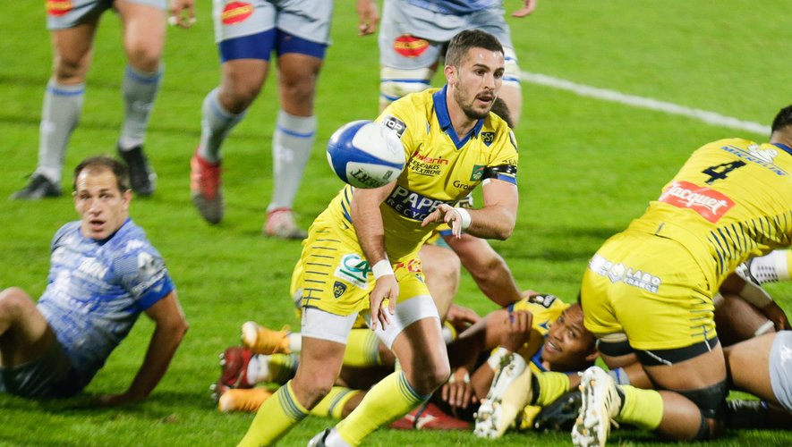 Sebastien BEZY of Clermont during the Top 14 match between Castres and Clermont at Stade Pierre-Fabre on November 27, 2020 in Castres, France. (Photo by Laurent Frezouls/Icon Sport) - Sebastien BEZY - Stade Pierre Fabre - Castres (France)