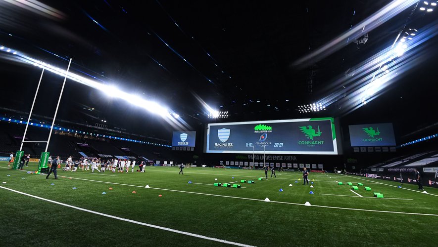 Terrain synthétique, toit fermé, écrans à foison, jeux de sons et lumières : la Paris-La Défense Arena est plus qu’un simple terrain de rugby. Photo Icon Sport