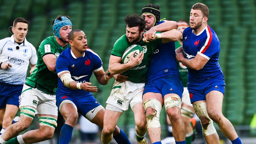 14 February 2021; Robbie Henshaw of Ireland is tackled by GrÃ©gory Alldritt of France during the Guinness Six Nations Rugby Championship match between Ireland and France at the Aviva Stadium in Dublin. Photo by Brendan Moran/Sportsfile 
Photo by Icon Sport - Aviva Stadium - Dublin (Irlande)