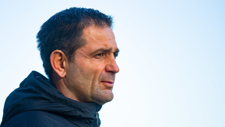 Franck Azéma, manager de Clermont, serait finalement de retour à la reprise lundi, malgré le conflit avec son club.