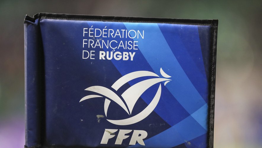 La tension monte entre les clubs amateurs et la Fédération Française de Rugby.