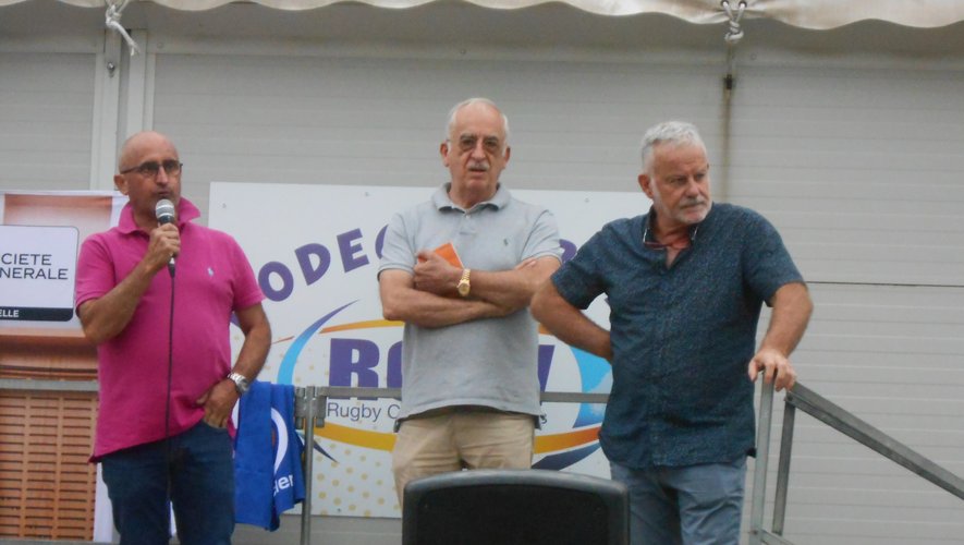 À droite de la photo, Jean-François Roure, vice-président du club d'Aubenas (Nationale)