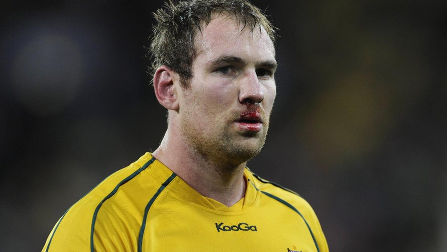 Australia Wallabies' Rocky Elsom bleeds during the first half of their Rugby World Cup Pool C match against the U.S. at Wellington Regional Stadium in Wellington September 23, 2011 (Reuters)