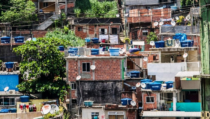 Fernanda Maciel court au cœur des Favelas de Rio