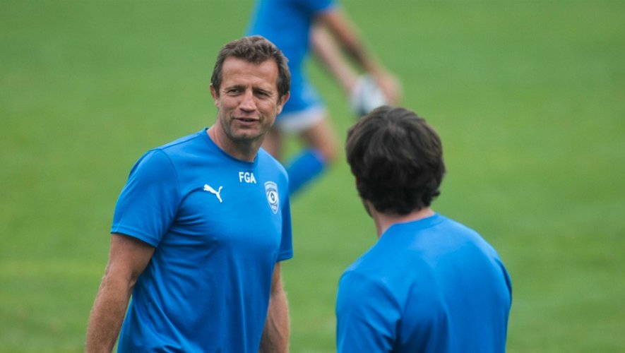 De la bonne humeur pour Fabien Galthié lors de l'entraînement de Montpellier - 13 août 2013