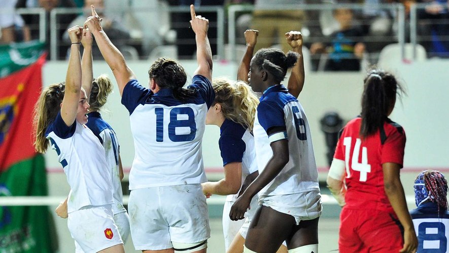 La joie des Bleues après un essai lors de la demi-finale contre le Canada - 13 août 2014