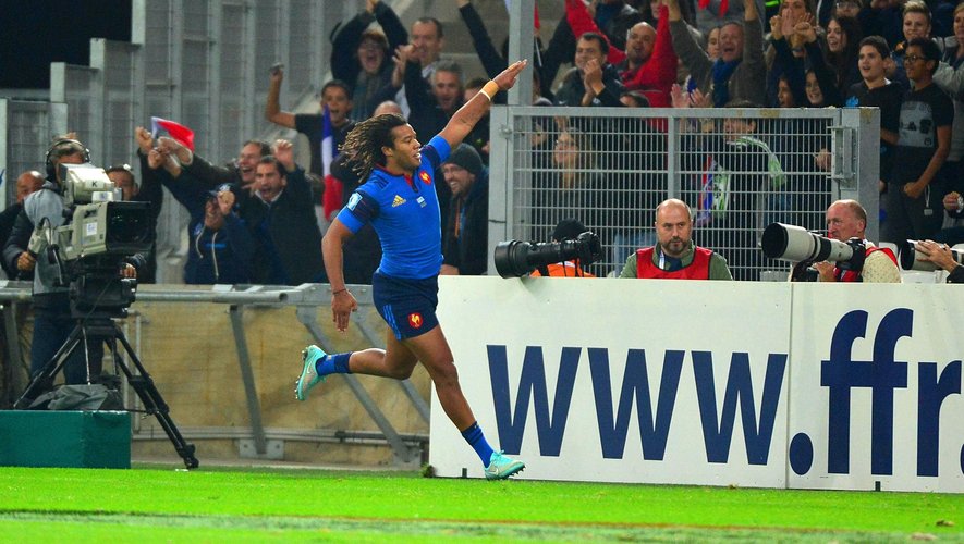 La joie de Teddy Thomas après l'un de ses trois essais - France Fidji - 8 novembre 2014