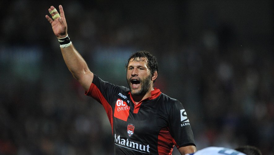 Lionel Nallet (Lyon)salue le rugby français - septembre 2014