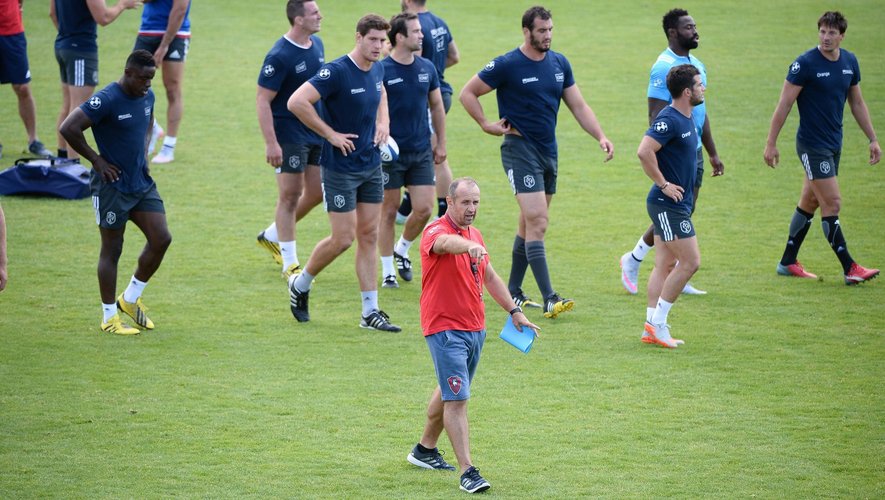 Philippe Saint-André et les joueurs de l'équipe de France - 4 août 2015