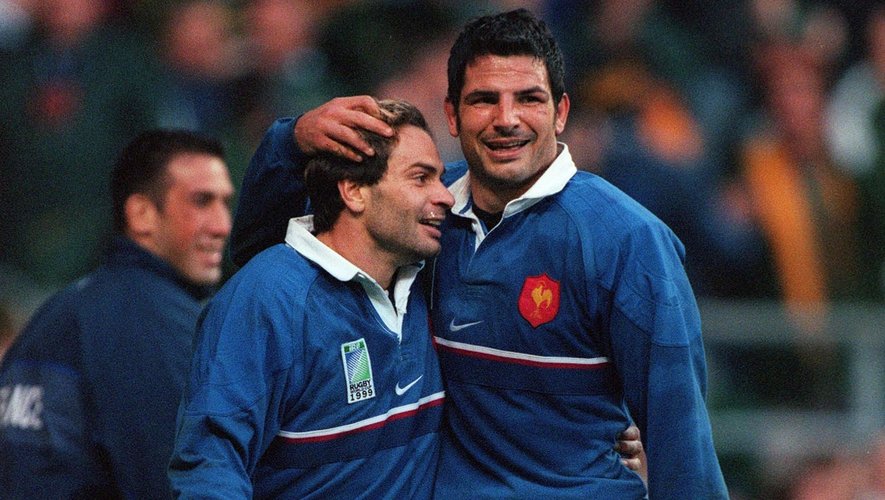 Christophe Dominici félicité par Marc Lièvremont après son essai - France Nouvelle-Zélande - 31 octobre 1999
