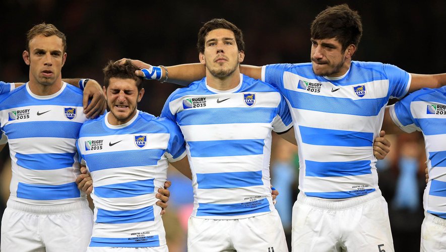 Tomas Cubelli en larmes durant l'hymne national argentin