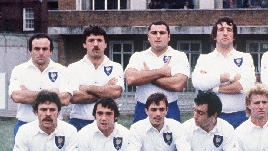 Patrick Salas (3e en partant de la gauche) avec le XV de France en 1980