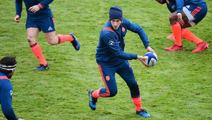 Baptiste Serin lors d'un entraînement du XV de France - février 2017