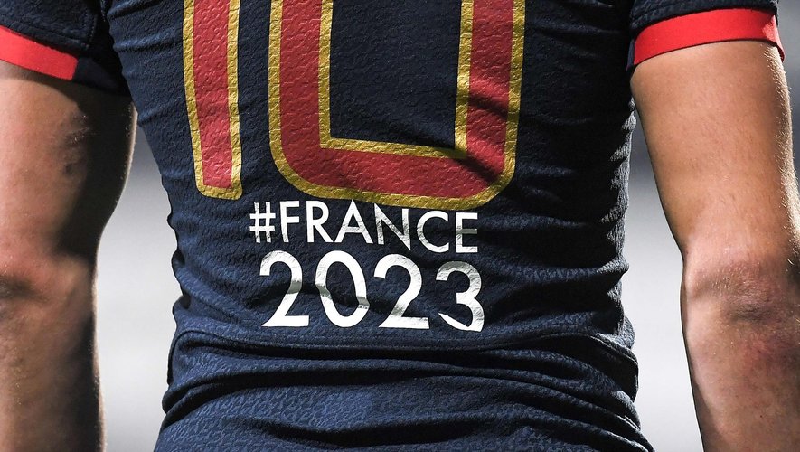 FRANCE 2023 sur le maillot des Bleus