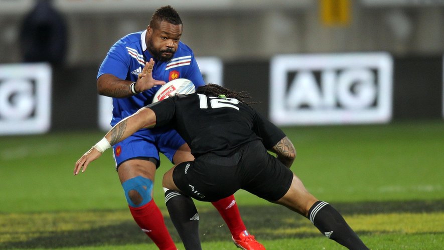 Mathieu Bastareaud face à Ma'a Nonu, lors de Nouvelle-Zélande - France (21 juin 2013)