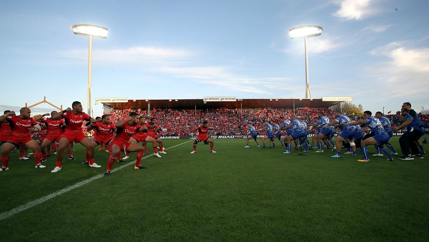 Tonga and Samoa perform the Haka during the 2017 Rugby League World Cup match between Samoa and Tonga at Waikato Stadium on November 4, 2017 in Hamilton, New Zealand