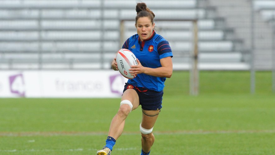 Camille GRASSINEAU of France during the HSBC Women's Sevens Series matc