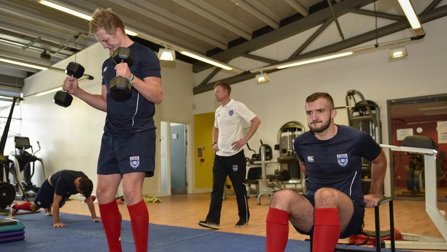 Séance de musculation à l'Académie de rugby en Ecosse