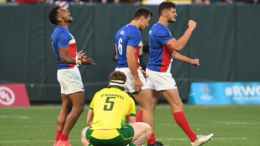 Les Français célèbrent leur qualification pour les quarts de finale - Coupe du monde de rugby à 7 2018