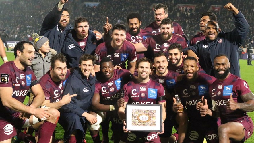 Top 14 - Les joueurs de Bordeaux après leur victoire face au Racing 92 (crédit photo : Christian Couly)