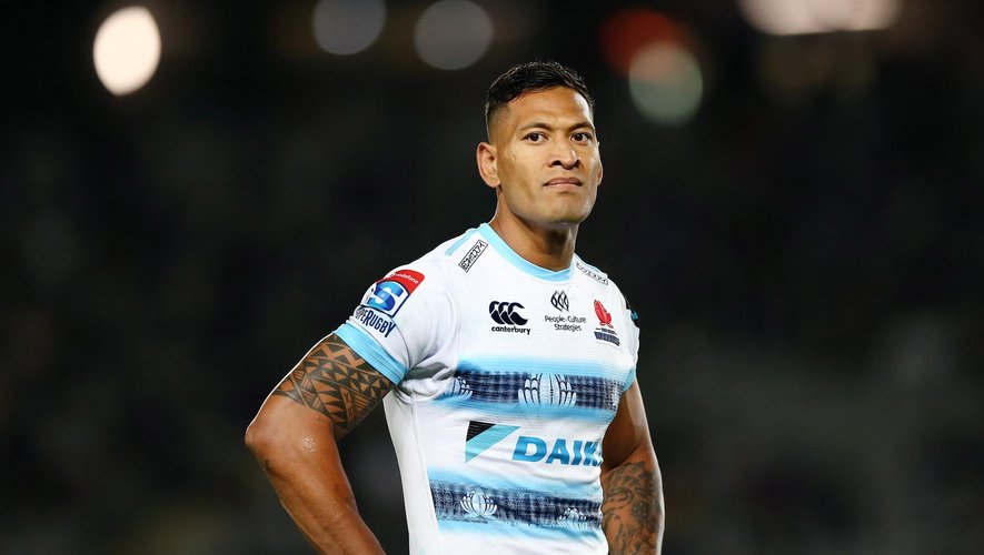 Israel Folau of the Waratahs looks on during the round 8 Super Rugby match between the Blues and Waratahs.