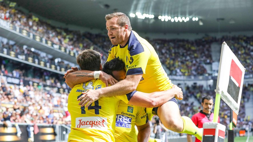 Top 14 - La joie des Clermontois après la victoire en demi-finale contre Lyon