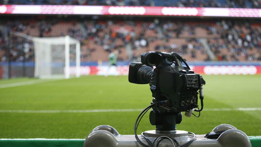 Une caméra lors du match de Ligue 1 entre le PSG et Saint-Etienne du 31 août 2017