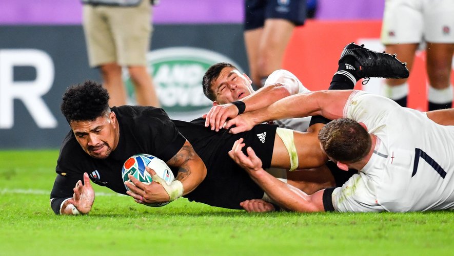 Coupe du monde 2019 - Ardie Savea (Nouvelle-Zélande) a inscrit l'essai de l'espoir pour les All Blacks