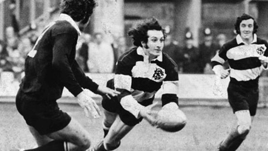 Gareth Edwards (Barbarians) face aux All Blacks en 1973