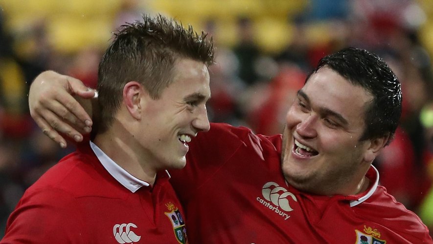 Jonathan Davies (L) and Jamie George of the Lions celebrate after their victory during the match between the New Zealand All Blacks and the British & Irish Lions at Westpac Stadium on July 1, 2017 in Wellington, New Zealand.