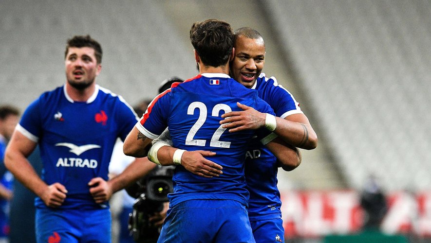 La joie du XV de France après la victoire contre le pays de Galles