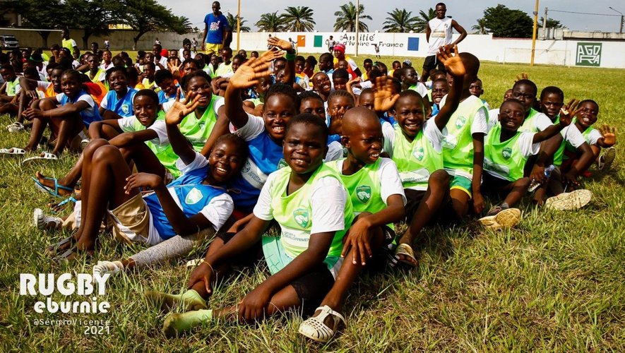Médi'Sept : plus de 200 enfants initiés au rugby en Côte d'Ivoire (Crédit photo : Sergoi Vicente / Côte d'Ivoire Rugby)