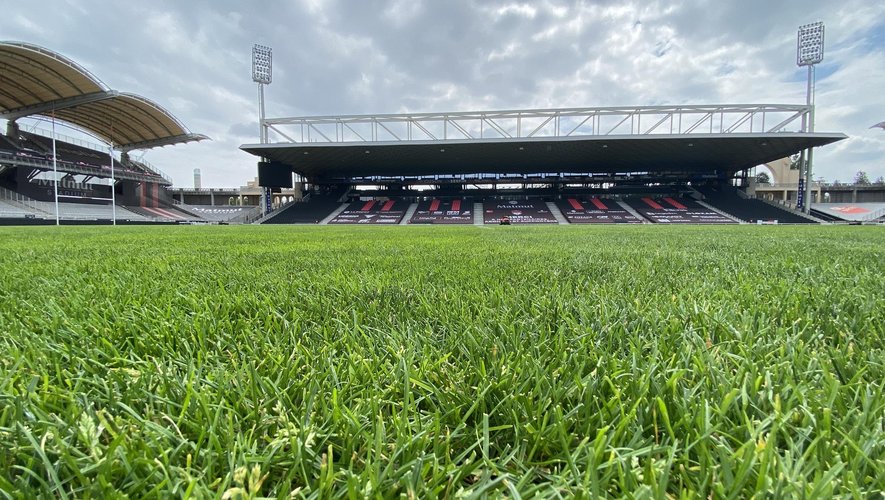 Lyon : le Matmut Stadium de Gerland va basculer en pelouse synthétique