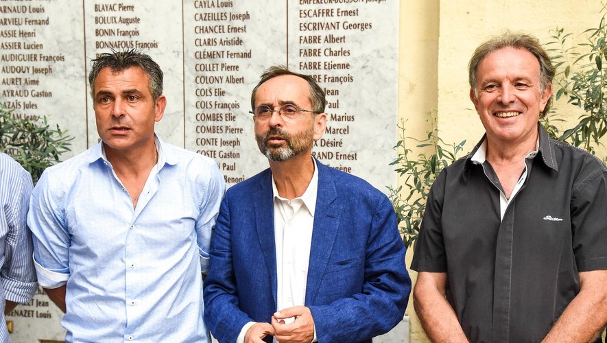 Pro D2 - En 2020, Robert Ménard (au centre, photo du haut) dit avoir toute confiance en la nouvelle direction de l’ASBH, notamment les deux coprésidents, Jean-Michel Vidal (à droite) et Michael Guedj (à gauche).