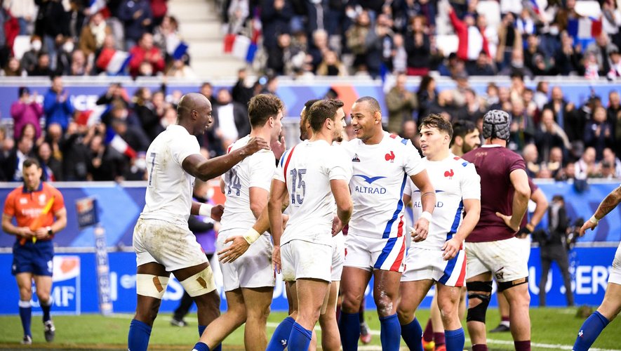 Les Bleus dominent la sans convaincre, à six jours d'affronter