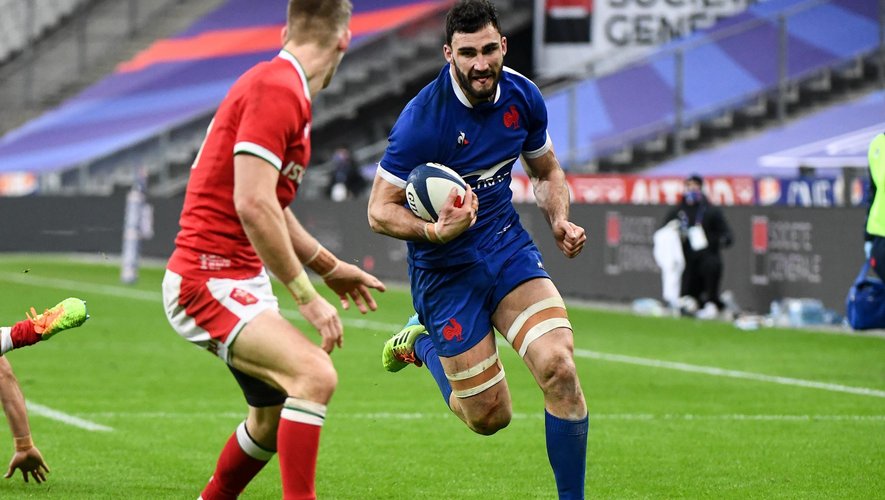 6 Nations 2021 - Charles Ollivon (France) contre Liam Williams (Galles)