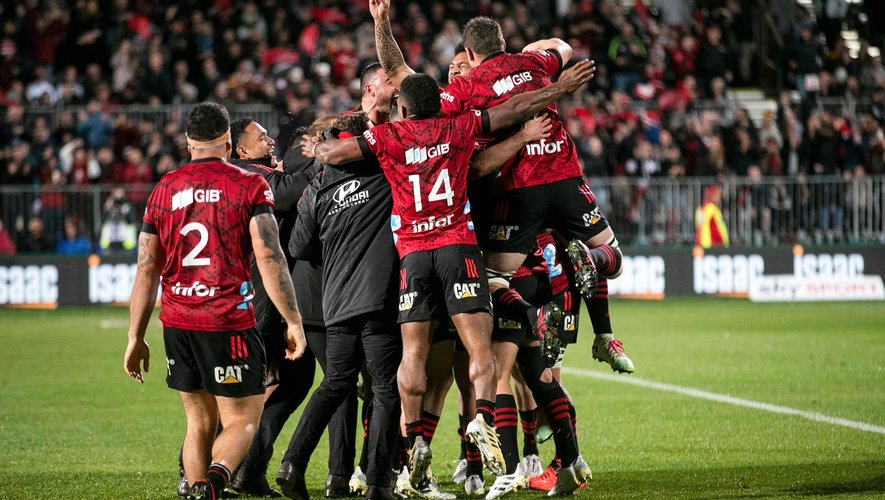 Super Rugby - Crusaders célébrant le victoire contre les Chiefs