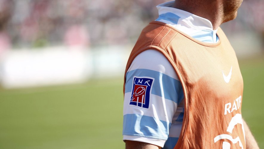 MAILLOT F.C GRENOBLE Rugby porté n°19 LNR vintage KOOGA MAILLOT F.C GRENOBLE Rugby porté n°19 LNR vintage KOOGA