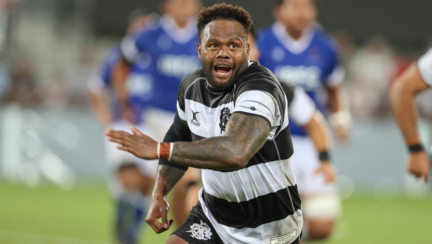 Virimi Vakatawa a rejoué au rugby avec les Barbarians.