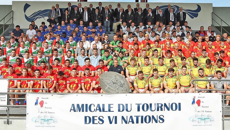 L’association des supporteurs du XV de France organise aussi un grand tournoi masculin interdépartemental et féminin inter-régional.
