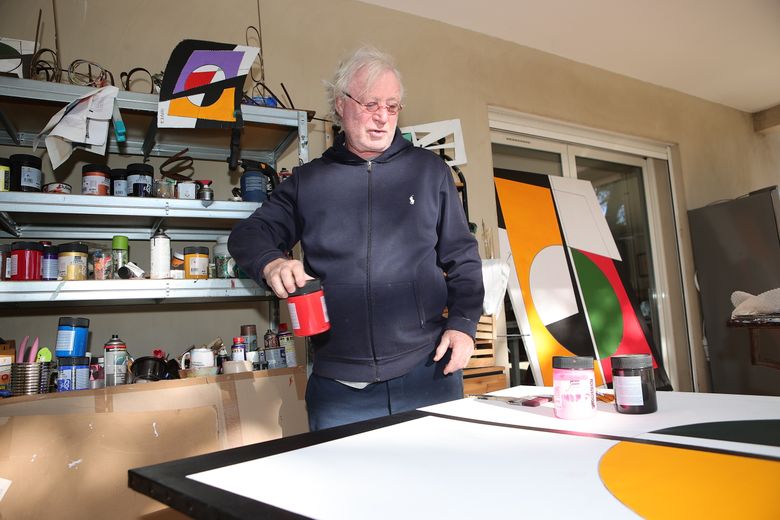 Jean-Pierre Rives toujours dans son atelier a consacré la majorité de ses dernières créations à la peinture.