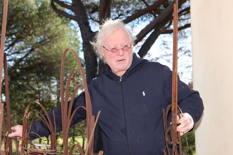 Jean-Pierre Rives a plongé dans l'art, influencé notamment par le sculpteur Féraud.
