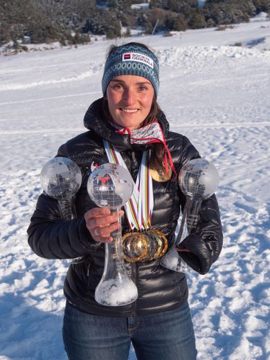 Championne de ski, Marie Bochet est accompagnée par la Société Générale