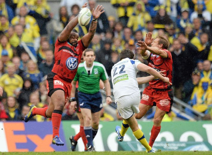 Mathieu Bastareaud a contré le drop de David Skrela, lors de finale de Coupe d'Europe 2013.