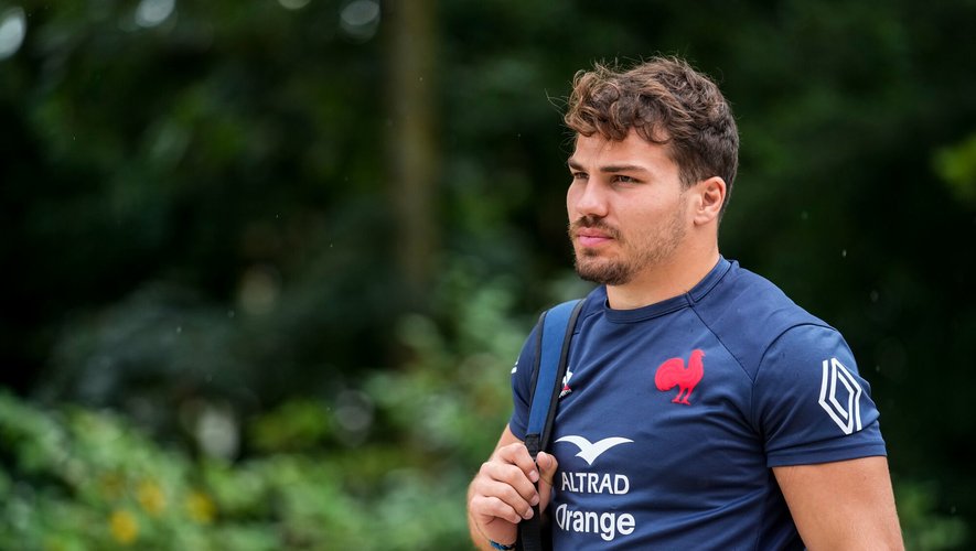 Antoine Dupont est officiellement devenu international de rugby à 7 ce vendredi.